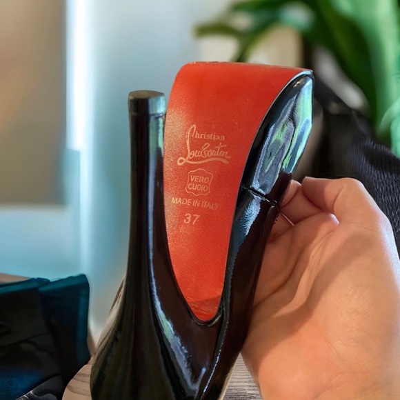 Christian Louboutin Rolando Patent Leather Heels - Picture 3 of 7